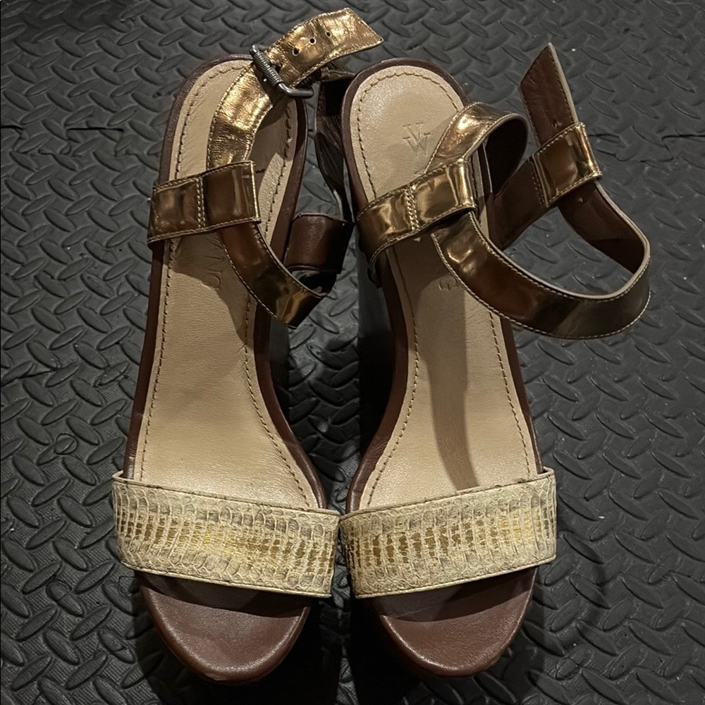 Very Wang platform shoes worn once height is in the pictures size 9 1/2